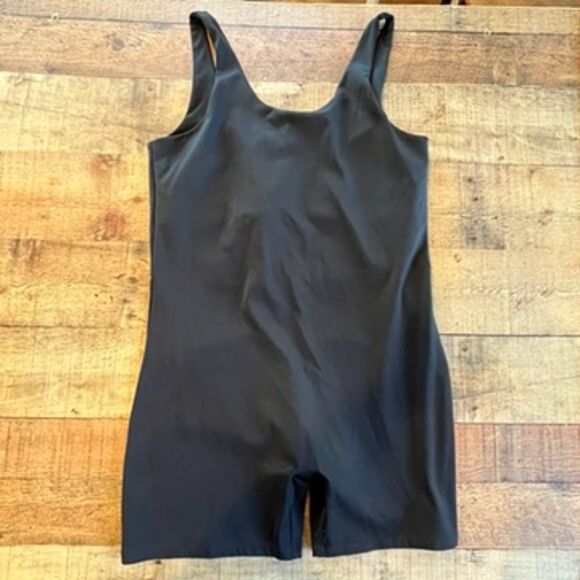 Girlfriend Collective Black Bike Unitard Size XXL Shelf Bra Bike Short Tank - Picture 5 of 8